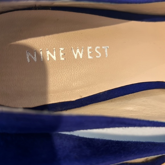 Nine West cobalt blue suede pumps - Picture 4 of 4
